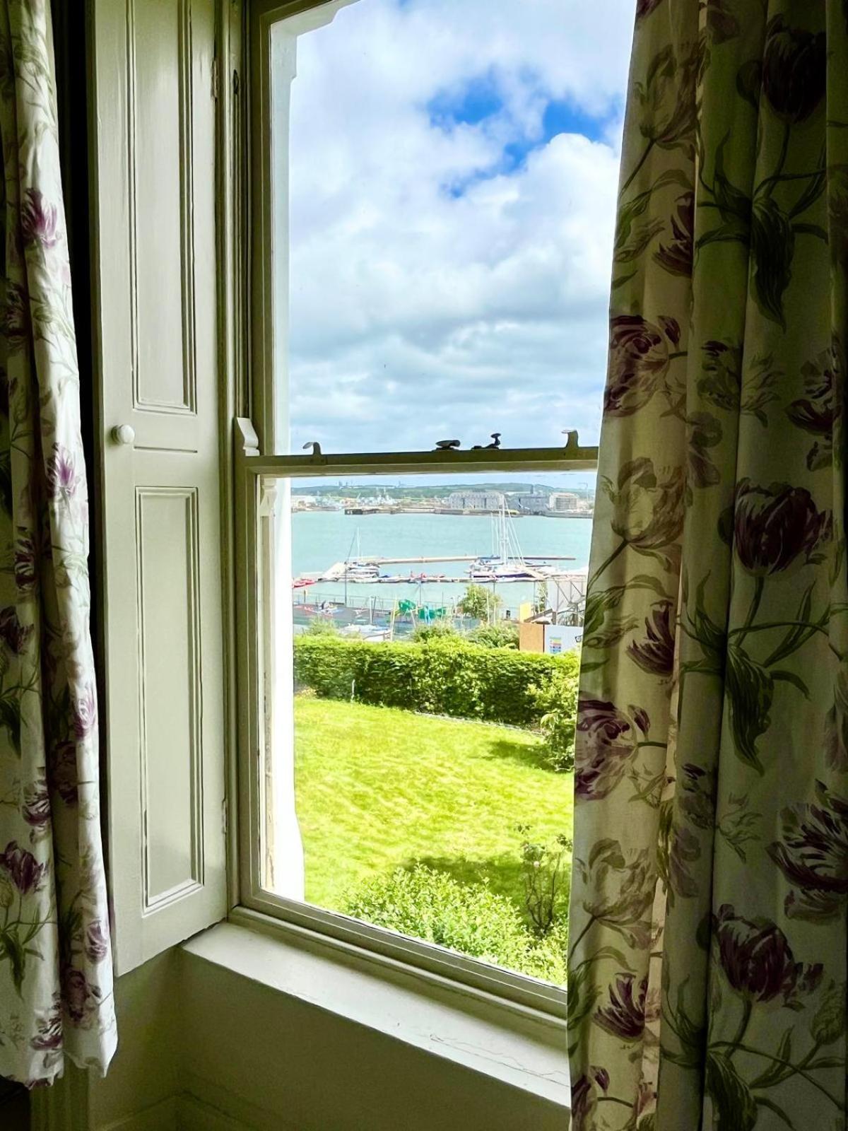Lynwood House Cobh Exterior foto